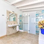 Casa Leo * أذيخي