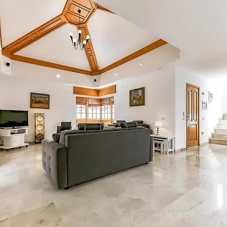 Casa Leo Casa de Férias *